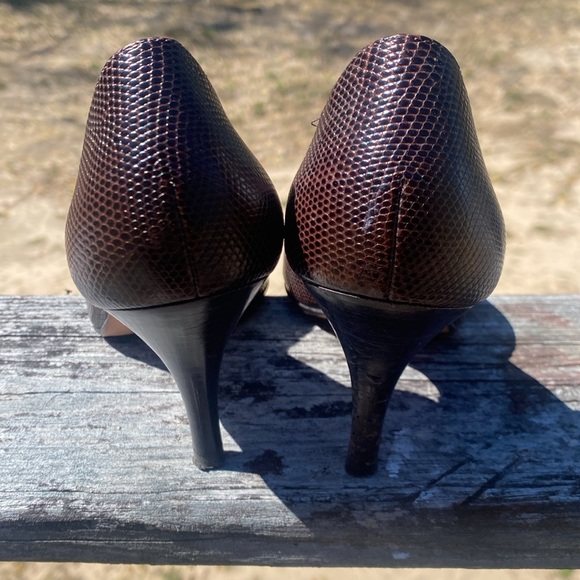 Ann Taylor Size 5 Pointy Kitten Heels Size 5 - Picture 3 of 7